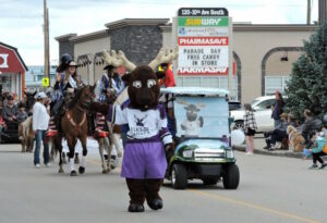 elks-parade-768h